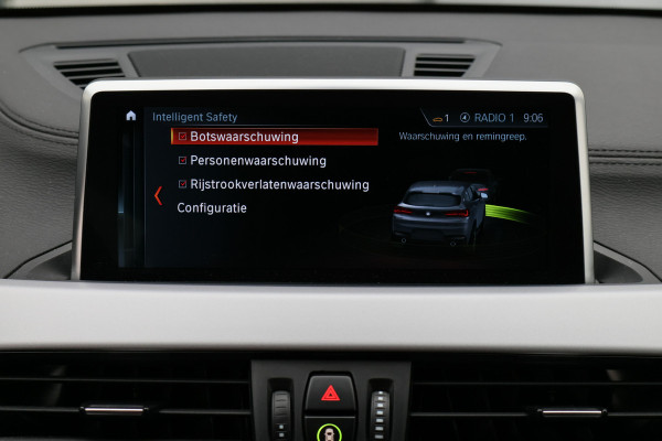 BMW X2 xDrive20i High Executive LED, Camera, Trekhaak, Navigatie, Climate, 18"