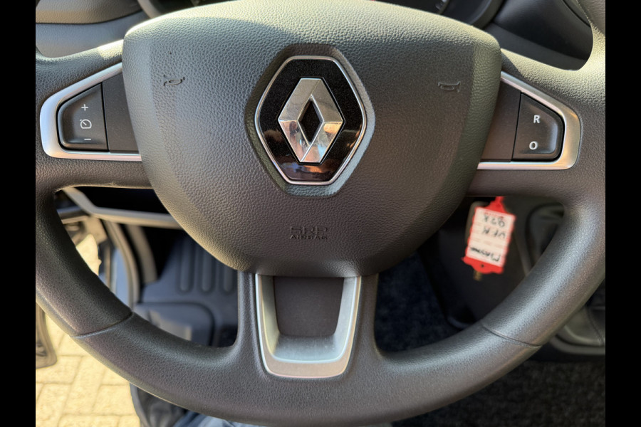 Renault Master T35 2.3 dCi 165pk L3 Energy EURO VI / vaste prijs rijklaar € 21.950 ex / lease vanaf € 358 / airco / cruise / navi / zwart metallic / pickup / plateau 375cm L x 210 cm B / euro 6