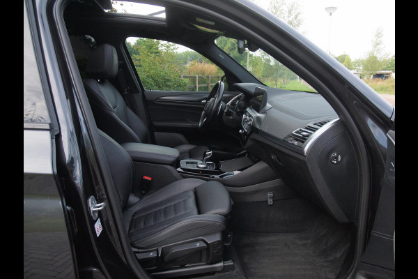 BMW X3 xDrive30e Business Edition Plus | M-Pakket | Panoramadak | Trekhaak | 360 Camera | Sfeerverlichting | ACC | NL-Auto |