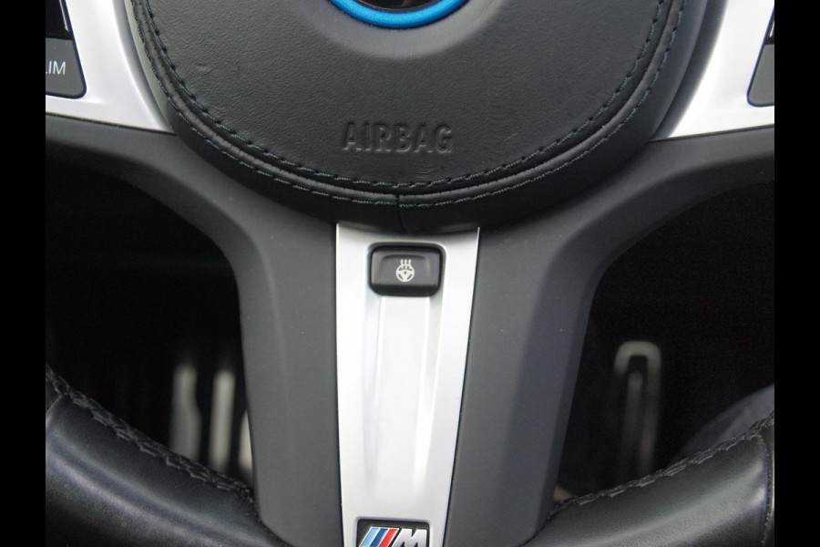BMW X3 xDrive30e Business Edition Plus | M-Pakket | Panoramadak | Trekhaak | 360 Camera | Sfeerverlichting | ACC | NL-Auto |