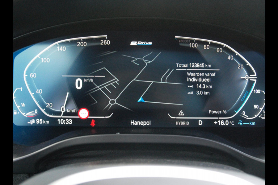 BMW X3 xDrive30e Business Edition Plus | M-Pakket | Panoramadak | Trekhaak | 360 Camera | Sfeerverlichting | ACC | NL-Auto |