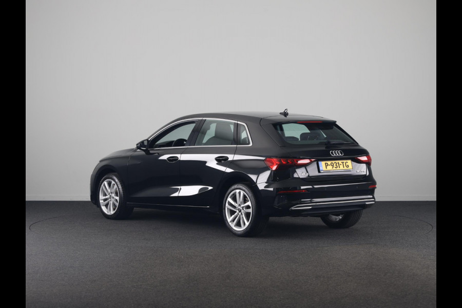 Audi A3 Sportback 30 TFSI Attitude 110 pk S-tronic | Navigatie | Parkeersensoren achter | Autom. airco | Cruise control | Apple Carplay/Android Auto |