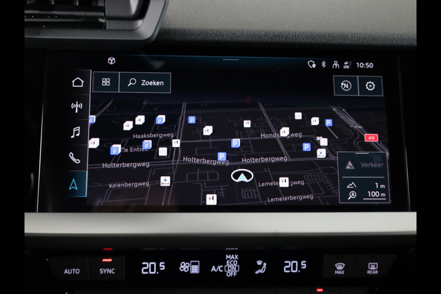 Audi A3 Sportback 30 TFSI Attitude 110 pk S-tronic | Navigatie | Parkeersensoren achter | Autom. airco | Cruise control | Apple Carplay/Android Auto |