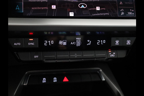 Audi A3 Sportback 30 TFSI Attitude 110 pk S-tronic | Navigatie | Parkeersensoren achter | Autom. airco | Cruise control | Apple Carplay/Android Auto |