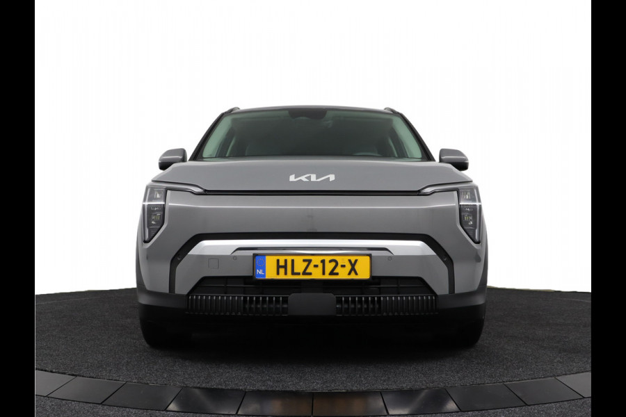 Kia EV3 Plus 81.4 kWh - Stoel/stuurwiel verwarming - Adaptieve Cruisecontrole - LED lampen - Fabrieksgarantie tot 04-2032