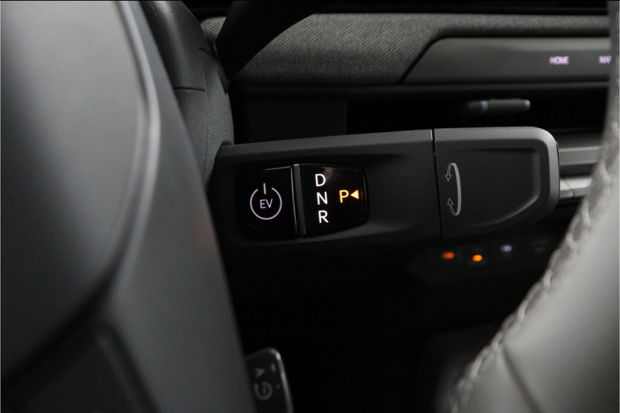 Kia EV3 Plus 81.4 kWh - Stoel/stuurwiel verwarming - Adaptieve Cruisecontrole - LED lampen - Fabrieksgarantie tot 04-2032