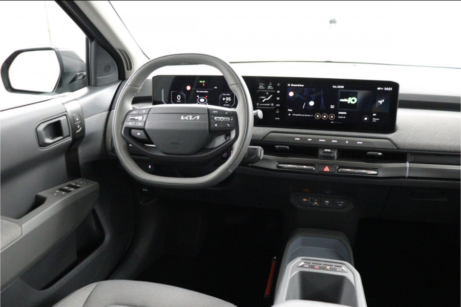 Kia EV3 Plus 81.4 kWh - Stoel/stuurwiel verwarming - Adaptieve Cruisecontrole - LED lampen - Fabrieksgarantie tot 04-2032