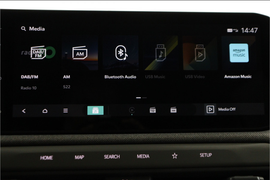 Kia EV3 Plus 81.4 kWh - Stoel/stuurwiel verwarming - Adaptieve Cruisecontrole - LED lampen - Fabrieksgarantie tot 04-2032