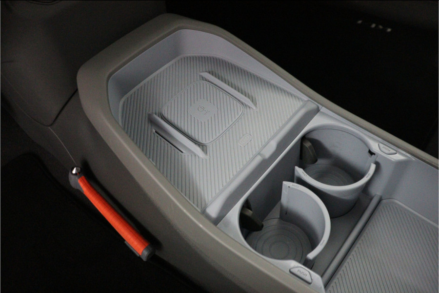 Kia EV3 Plus 81.4 kWh - Stoel/stuurwiel verwarming - Adaptieve Cruisecontrole - LED lampen - Fabrieksgarantie tot 04-2032