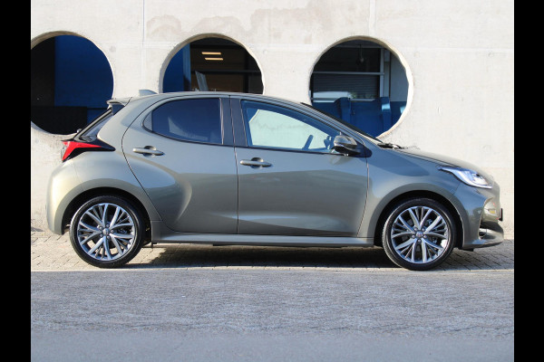 Toyota Yaris 1.5 Hybrid 130 Executive | KEYLESS ENTRY | STOELVERWARMING | APPLE CARPLAY |