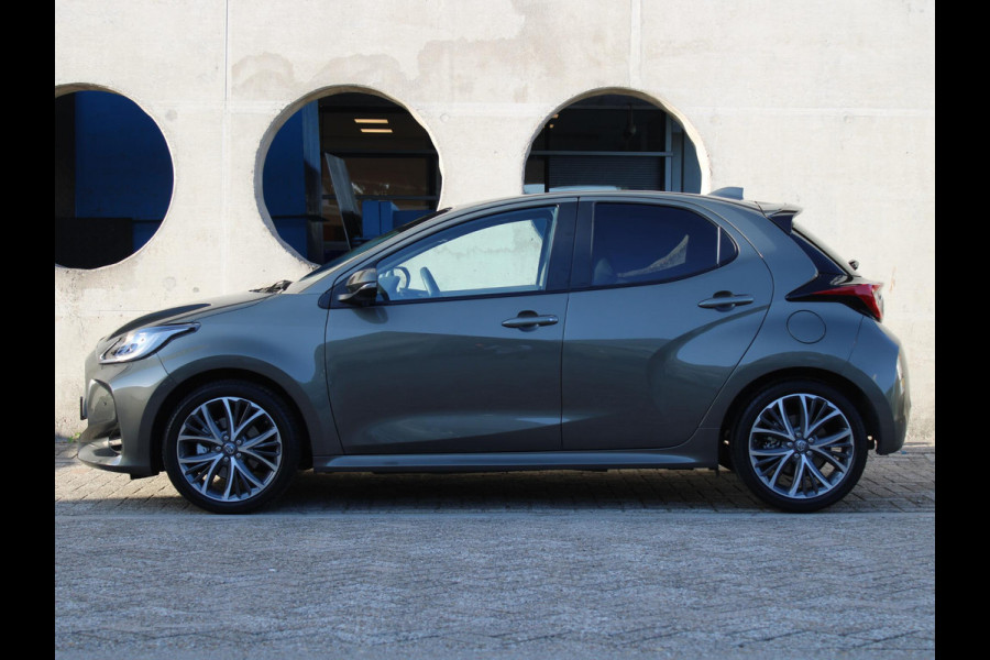 Toyota Yaris 1.5 Hybrid 130 Executive | KEYLESS ENTRY | STOELVERWARMING | APPLE CARPLAY |