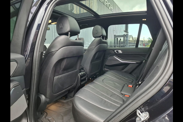 BMW X5 XDrive30d High Executive M-Sport | HUD | Pano | H/K | Trekhaak | Dealer Onderhouden