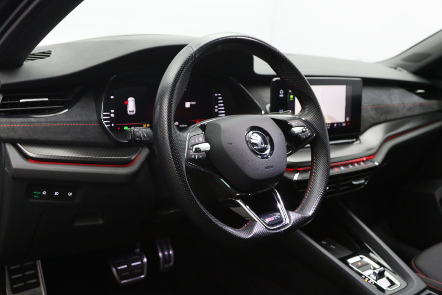 Škoda Octavia Combi 245 PK 1.4 TSI RS iV PHEV Business PHEV, Stoelverwarming, Carplay, Head-Up