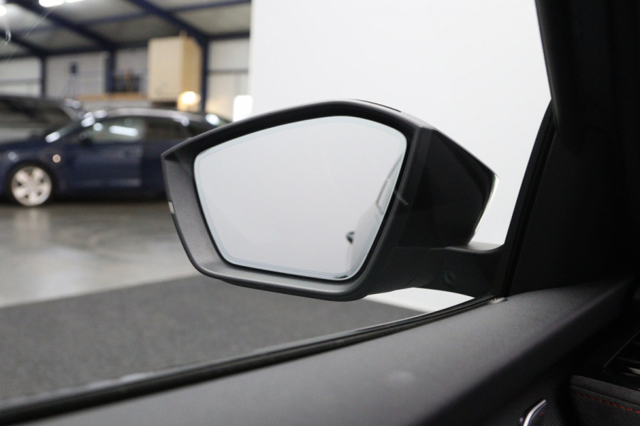 Škoda Octavia Combi 245 PK 1.4 TSI RS iV PHEV Business PHEV, Stoelverwarming, Carplay, Head-Up