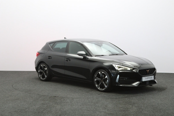 CUPRA Leon 1.4 e-Hybrid 204 PK Essential PHEV, Adap. Cruise Control, Stuurverwarming, Caprlay