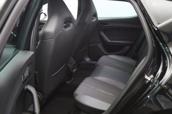 CUPRA Leon 1.4 e-Hybrid 204 PK Essential PHEV, Adap. Cruise Control, Stuurverwarming, Caprlay