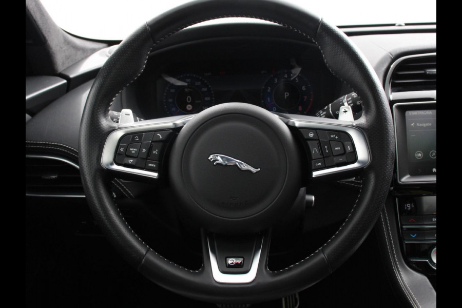 Jaguar F-Pace 5.0 V8 AWD SVR 551 pk Panorama dak Meridian sound Premium Pack Light Pack ACC Leder ADS 360 Camera Cruise control Parkeersensoren Elektrische kofferklep
