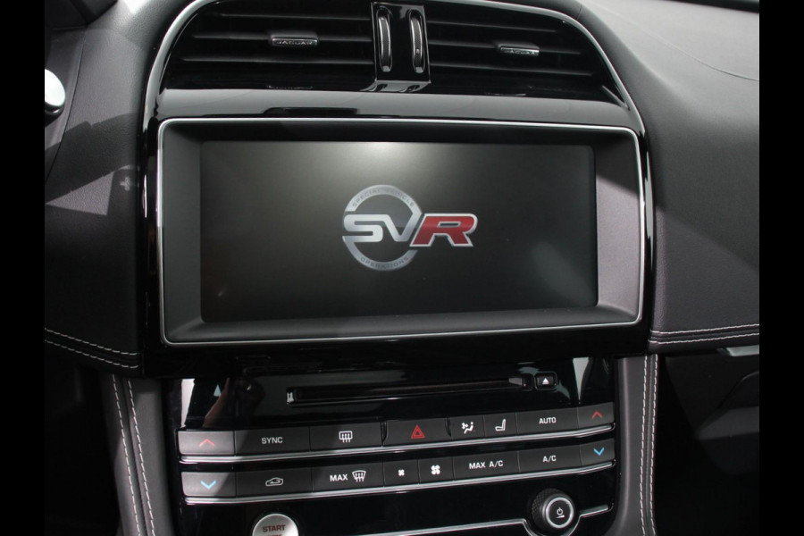 Jaguar F-Pace 5.0 V8 AWD SVR 551 pk Panorama dak Meridian sound Premium Pack Light Pack ACC Leder ADS 360 Camera Cruise control Parkeersensoren Elektrische kofferklep