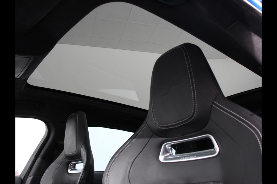 Jaguar F-Pace 5.0 V8 AWD SVR 551 pk Panorama dak Meridian sound Premium Pack Light Pack ACC Leder ADS 360 Camera Cruise control Parkeersensoren Elektrische kofferklep