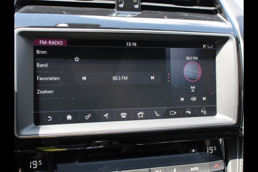Jaguar F-Pace 5.0 V8 AWD SVR 551 pk Panorama dak Meridian sound Premium Pack Light Pack ACC Leder ADS 360 Camera Cruise control Parkeersensoren Elektrische kofferklep
