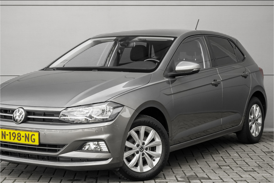 Volkswagen Polo 1.0 TSI Highline 5DRS CarPlay PDC