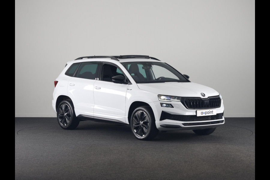 Škoda Karoq 1.5 TSI ACT Sportline Business | Panorama schuifdak | Virtual pedal | Travel assist pakket | 230v en usb aansluiting