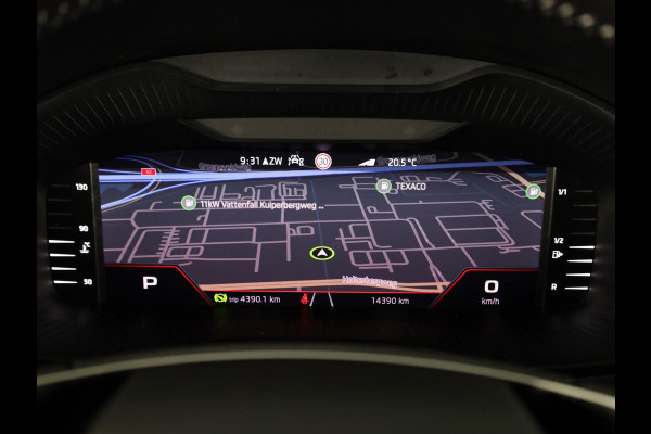 Škoda Karoq 1.5 TSI ACT Sportline Business | Panorama schuifdak | Virtual pedal | Travel assist pakket | 230v en usb aansluiting