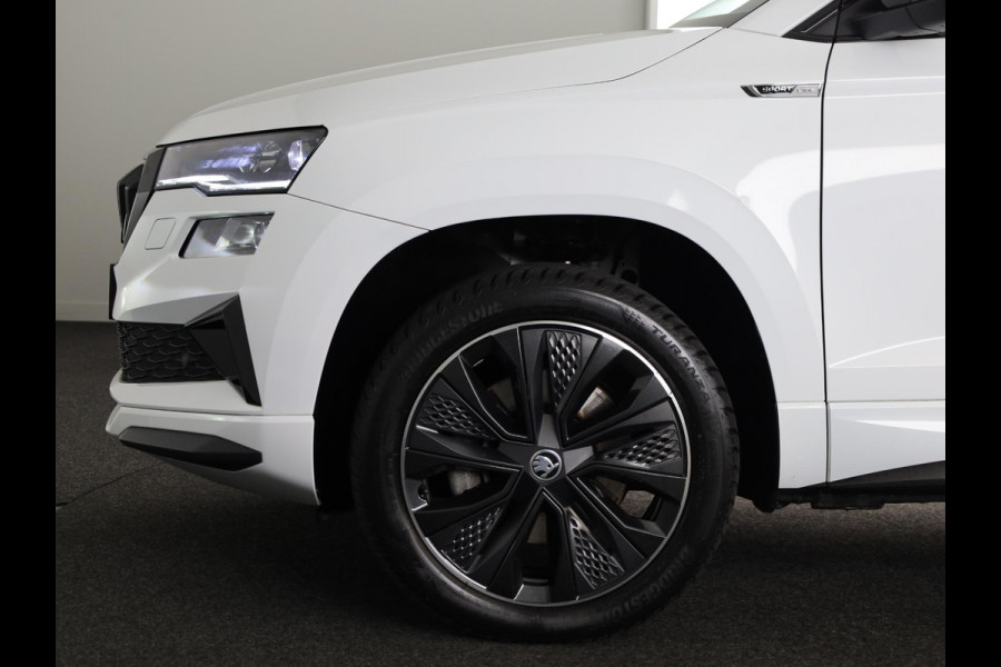 Škoda Karoq 1.5 TSI ACT Sportline Business | Panorama schuifdak | Virtual pedal | Travel assist pakket | 230v en usb aansluiting