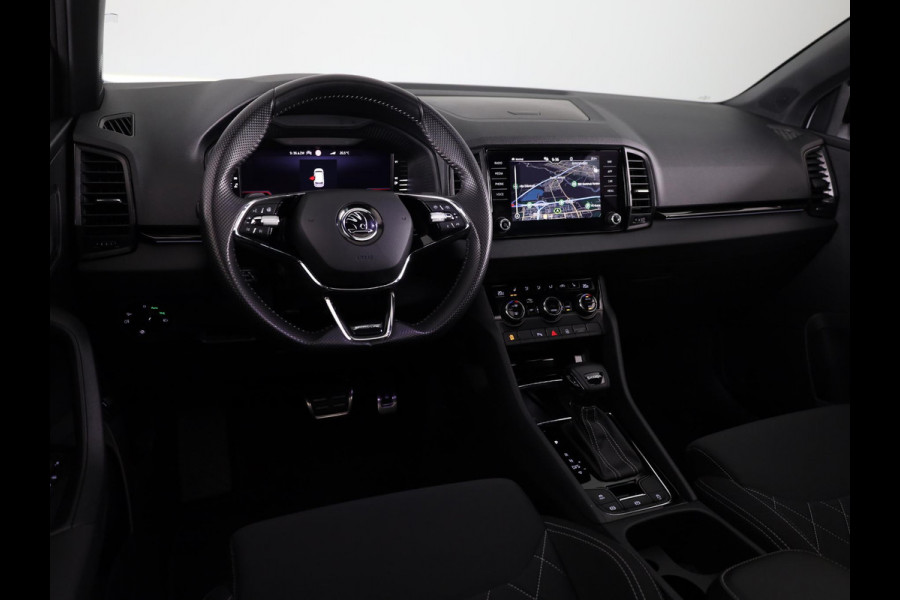 Škoda Karoq 1.5 TSI ACT Sportline Business | Panorama schuifdak | Virtual pedal | Travel assist pakket | 230v en usb aansluiting