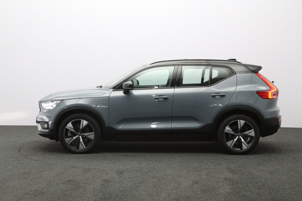 Volvo XC40 Recharge Pro 232 PK 70 KWH, SOH 96 %, Panoramadak, Trekhaak, Harman/Kardon, Memory