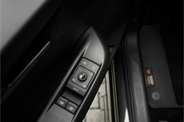 CUPRA Born 62 kWh Pano ACC Keyless Stoelmassage Camera