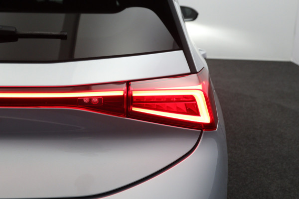 CUPRA Born 204 PK Adrenaline One 62 kWh, SOH 93 %, Panoramadak, Stoelverwarming, Carplay, Adap. Cruise Control