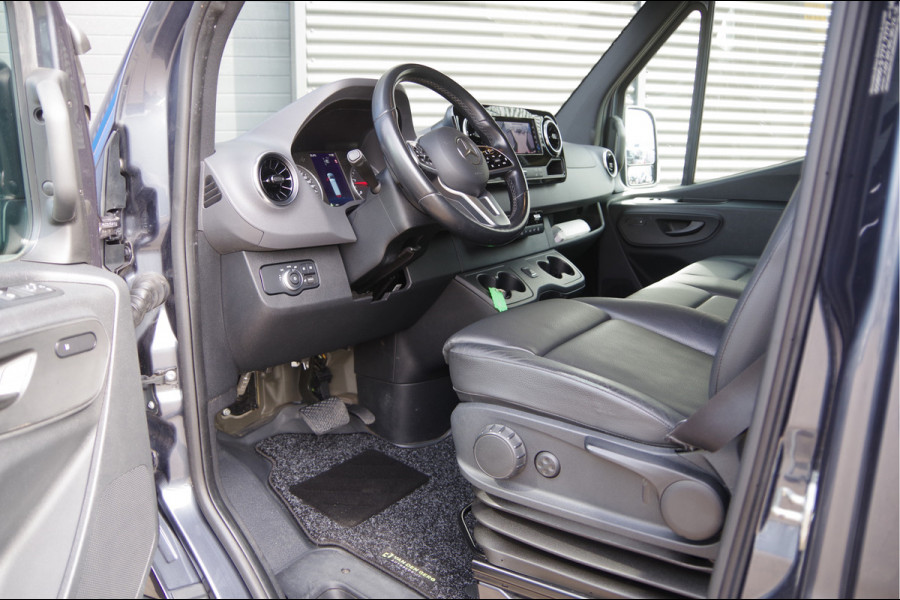Mercedes-Benz Sprinter 319 3.0 CDI V6 L2H1 3-ZITS, AUT. LED, LEDER, 360 CAMERA, ADAPT. CRUISE, STOELVERWARMING, 10'' MBUX, STANDKACHEL, CLIMA, TREKHAAK