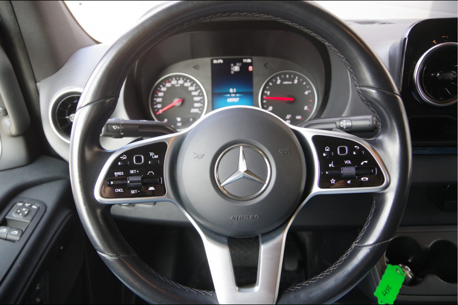 Mercedes-Benz Sprinter 319 3.0 CDI V6 L2H1 3-ZITS, AUT. LED, LEDER, 360 CAMERA, ADAPT. CRUISE, STOELVERWARMING, 10'' MBUX, STANDKACHEL, CLIMA, TREKHAAK