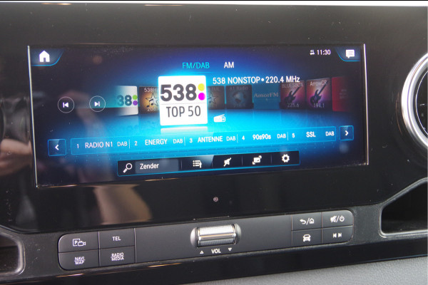 Mercedes-Benz Sprinter 319 3.0 CDI V6 L2H1 3-ZITS, AUT. LED, LEDER, 360 CAMERA, ADAPT. CRUISE, STOELVERWARMING, 10'' MBUX, STANDKACHEL, CLIMA, TREKHAAK