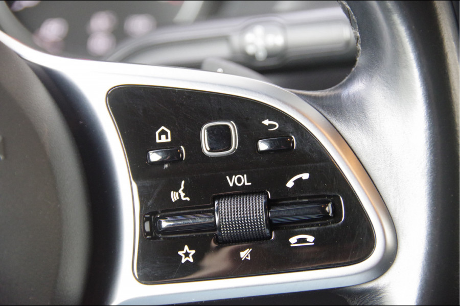 Mercedes-Benz Sprinter 319 3.0 CDI V6 L2H1 3-ZITS, AUT. LED, LEDER, 360 CAMERA, ADAPT. CRUISE, STOELVERWARMING, 10'' MBUX, STANDKACHEL, CLIMA, TREKHAAK