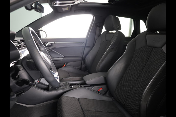 Audi Q3 45 TFSI e S edition 245pk | Panoramdak | Dode hoek detectie | Parkeercamera | Elektrisch bedienbare achterklep | S-line interieur