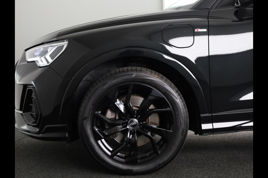 Audi Q3 45 TFSI e S edition 245pk | Panoramdak | Dode hoek detectie | Parkeercamera | Elektrisch bedienbare achterklep | S-line interieur