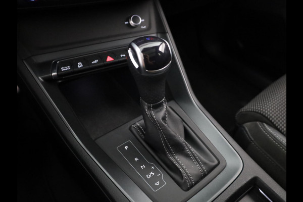 Audi Q3 45 TFSI e S edition 245pk | Panoramdak | Dode hoek detectie | Parkeercamera | Elektrisch bedienbare achterklep | S-line interieur