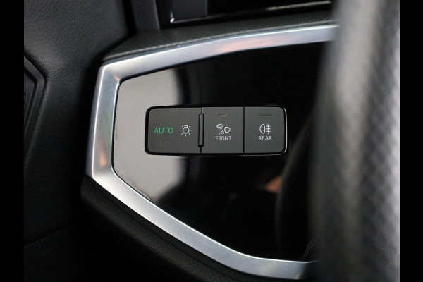 Audi Q3 45 TFSI e S edition 245pk | Panoramdak | Dode hoek detectie | Parkeercamera | Elektrisch bedienbare achterklep | S-line interieur