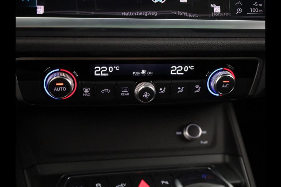 Audi Q3 45 TFSI e S edition 245pk | Panoramdak | Dode hoek detectie | Parkeercamera | Elektrisch bedienbare achterklep | S-line interieur