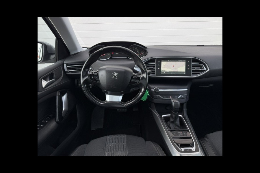 Peugeot 308 SW 1.2 Automaat - Trekhaak - LED - Panorama dak