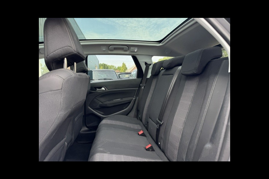 Peugeot 308 SW 1.2 Automaat - Trekhaak - LED - Panorama dak