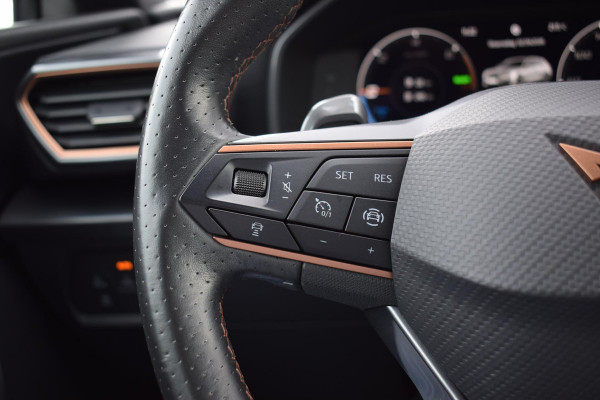 CUPRA Leon Sportstourer 1.4 e-Hybrid VZ Business | 245 PK | Half Leer | Apple CarPlay | Stuurverwarming