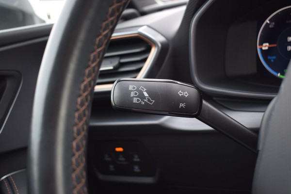 CUPRA Leon Sportstourer 1.4 e-Hybrid VZ Business | 245 PK | Half Leer | Apple CarPlay | Stuurverwarming