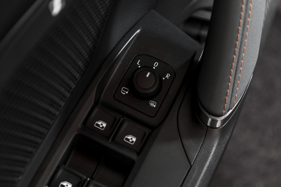CUPRA Formentor 1.5 TSI e-Hybrid 272 PK VZ Extreme | Bronze Matt | S/K-Panodak | Sennheiser | Elek. stoelen | Matrix LED | Adapt. Cruise | Stoel-+stuurverw. | Camera | NAV+App. Connect | Elek. Klep | LM 19" | 0583