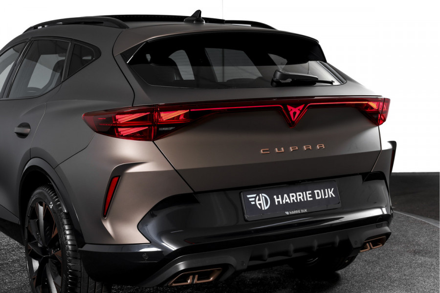 CUPRA Formentor 1.5 TSI e-Hybrid 272 PK VZ Extreme | Bronze Matt | S/K-Panodak | Sennheiser | Elek. stoelen | Matrix LED | Adapt. Cruise | Stoel-+stuurverw. | Camera | NAV+App. Connect | Elek. Klep | LM 19" | 0583
