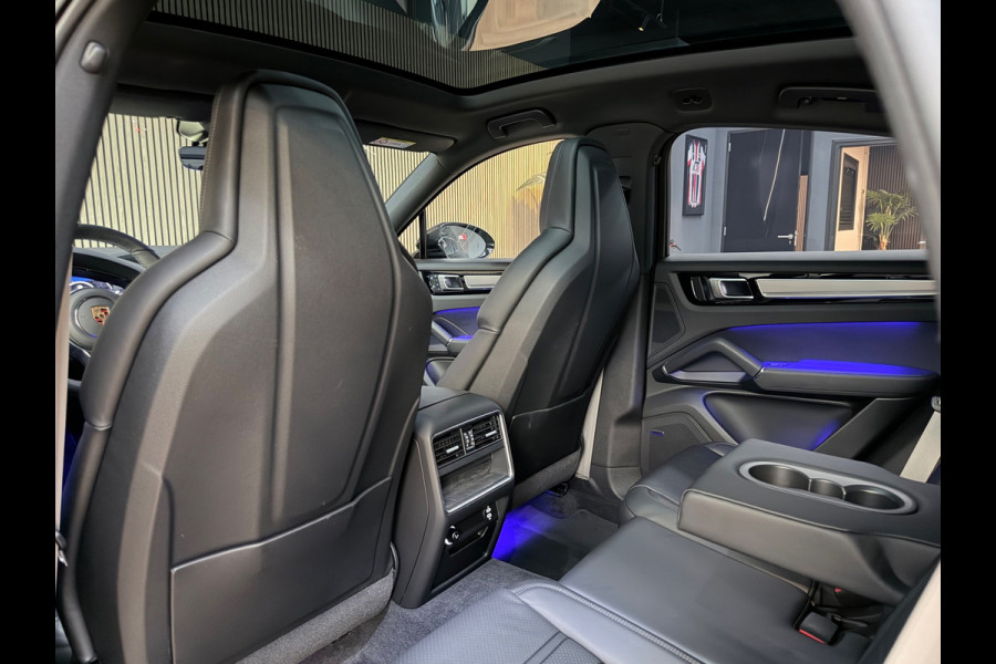 Porsche Cayenne Coupé 3.0 E-Hybrid 462PK Platinum Edition