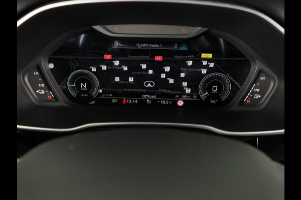 Audi Q3 Sportback 45 TFSI e S Edition 245 pk S-tronic | Navigatie | Panoramadak | Parkeersensoren | Adaptieve cruise control | S-Line interieur