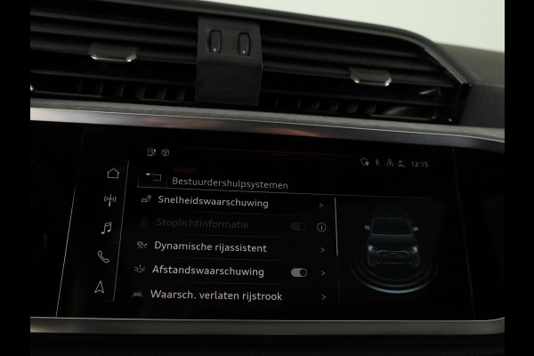 Audi Q3 Sportback 45 TFSI e S Edition 245 pk S-tronic | Navigatie | Panoramadak | Parkeersensoren | Adaptieve cruise control | S-Line interieur